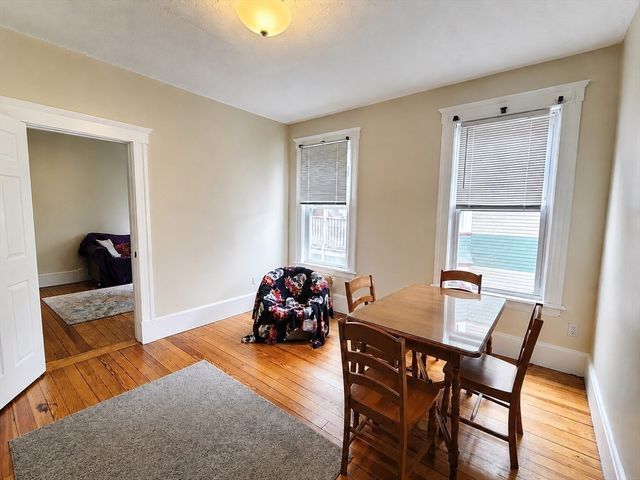 140 Elm St 4, Worcester, MA 01609