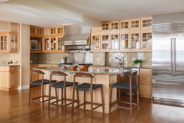 172 Beacon Street 4, Boston, MA 02116