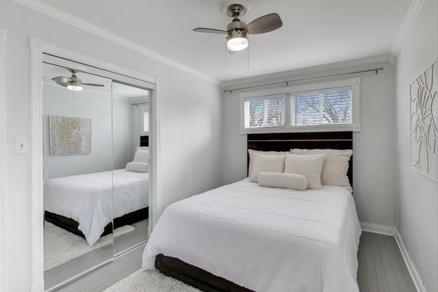 412 N Ridgeland Avenue, Elmhurst, IL 60126