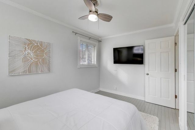 412 N Ridgeland Avenue, Elmhurst, IL 60126