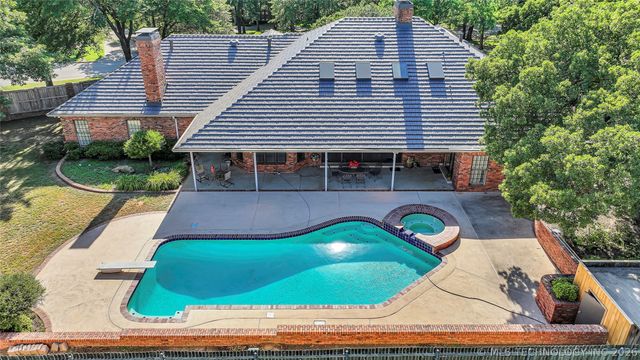 2803 Ridgeway, Ardmore, OK 73401
