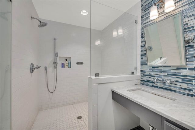 302 Wormslow Court, St Simons Island, GA 31522