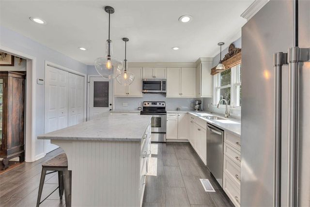 302 Wormslow Court, St Simons Island, GA 31522