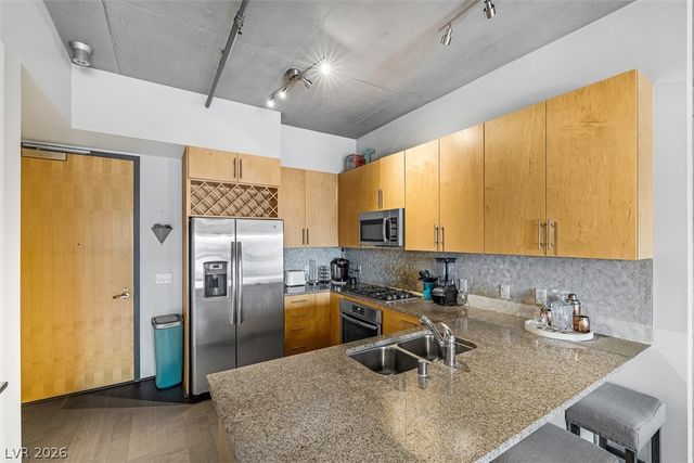 353 East Bonneville Avenue 555, Las Vegas, NV 89101