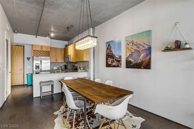 353 East Bonneville Avenue 555, Las Vegas, NV 89101