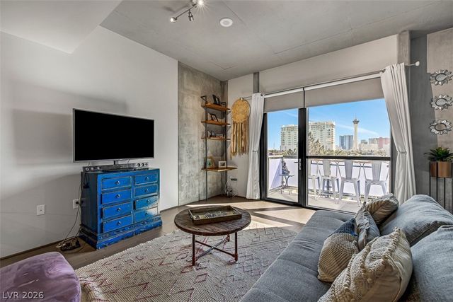 353 East Bonneville Avenue 555, Las Vegas, NV 89101