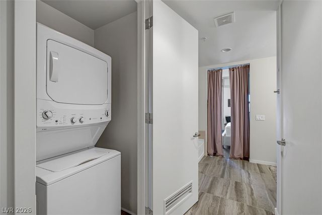 353 East Bonneville Avenue 555, Las Vegas, NV 89101