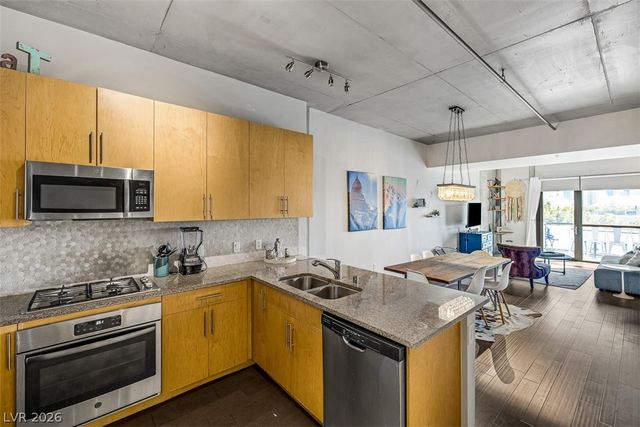 353 East Bonneville Avenue 555, Las Vegas, NV 89101