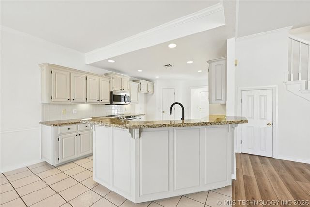 14101 E 87th Street N, Owasso, OK 74055