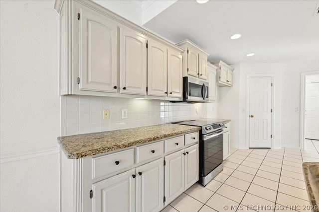 14101 E 87th Street N, Owasso, OK 74055