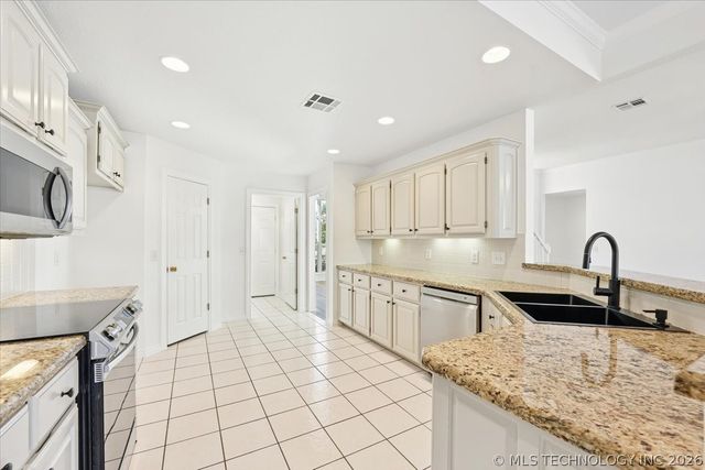 14101 E 87th Street N, Owasso, OK 74055