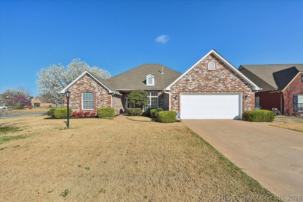 14101 E 87th Street N, Owasso, OK 74055