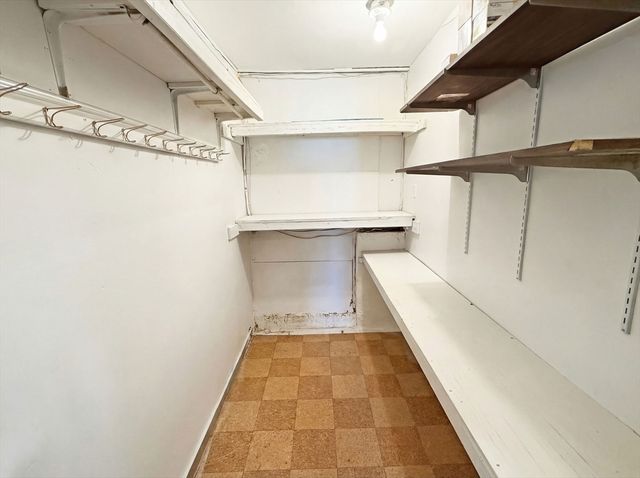 19 Lantern Ln, Chelmsford, MA 01824