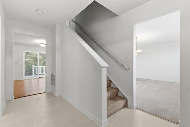 705 Sunrise Dr, Allegheny Twp, PA 15656