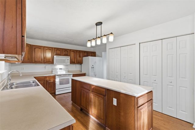 705 Sunrise Dr, Allegheny Twp, PA 15656