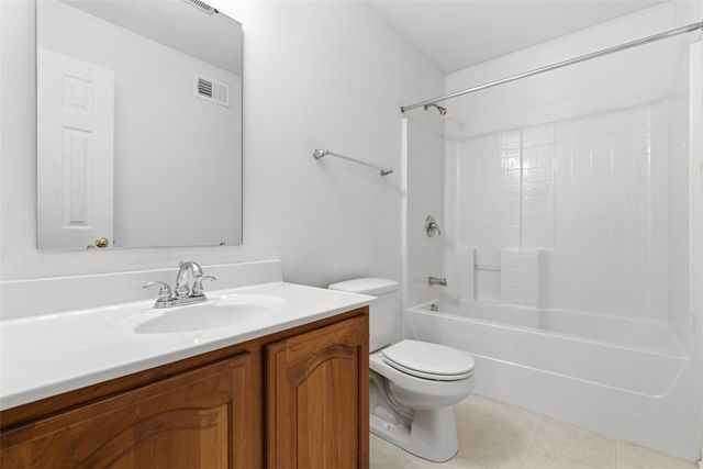 705 Sunrise Dr, Allegheny Twp, PA 15656