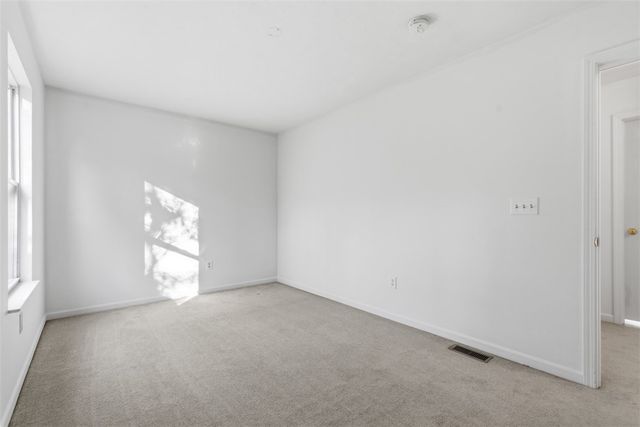 705 Sunrise Dr, Allegheny Twp, PA 15656