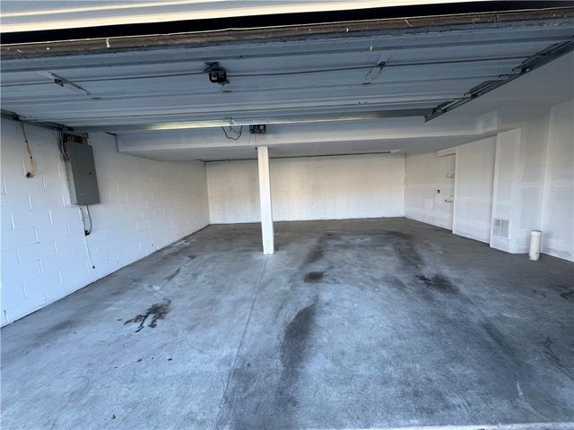 705 Sunrise Dr, Allegheny Twp, PA 15656