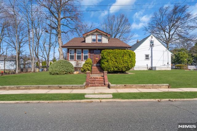 301 Henley Avenue, New Milford, NJ 07646