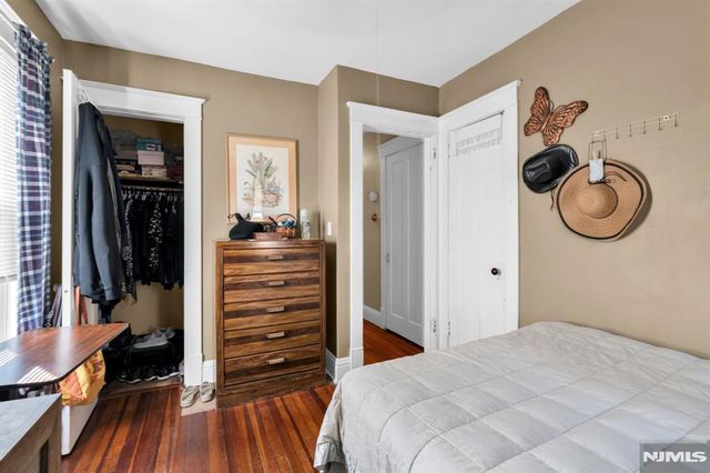 301 Henley Avenue, New Milford, NJ 07646