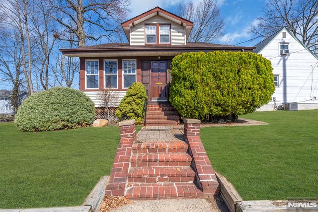 301 Henley Avenue, New Milford, NJ 07646