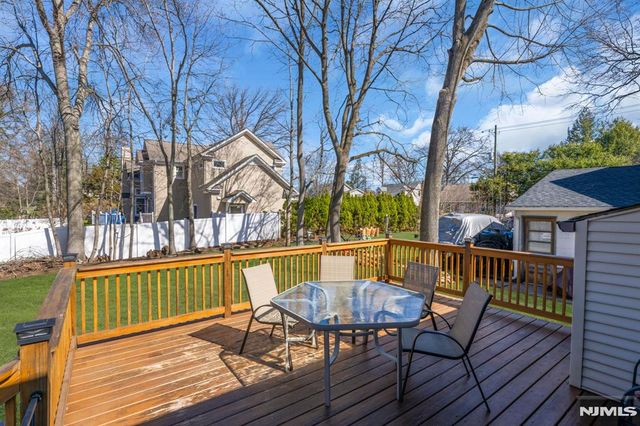 301 Henley Avenue, New Milford, NJ 07646