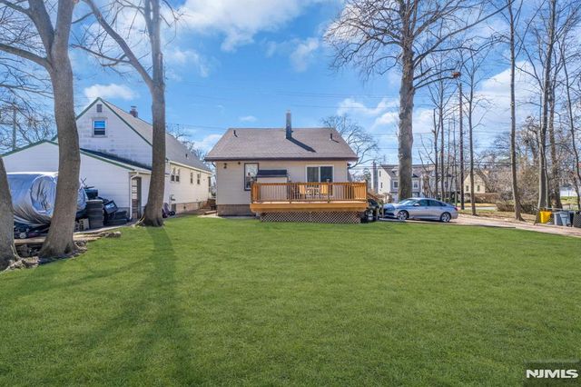 301 Henley Avenue, New Milford, NJ 07646