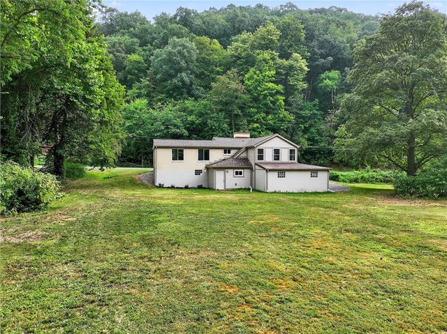 1165 Gypsy Glen Rd, Brighton Twp, PA 15009