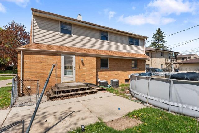 3842 S 77th STREET, Milwaukee, WI 53220