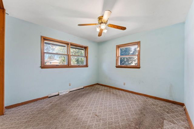 3842 S 77th STREET, Milwaukee, WI 53220