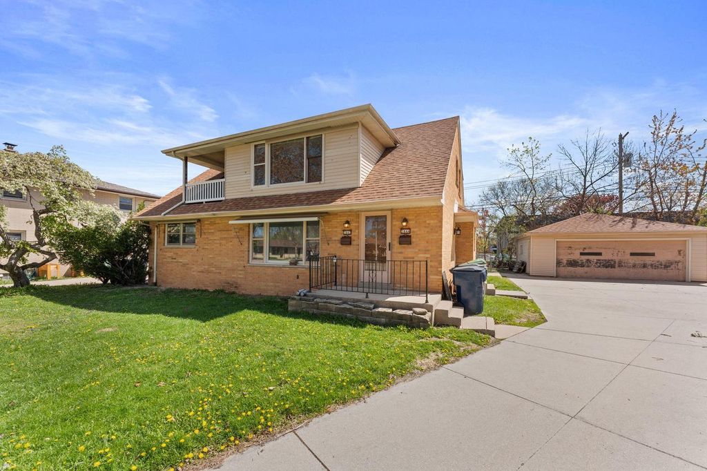 3842 S 77th STREET, Milwaukee, WI 53220