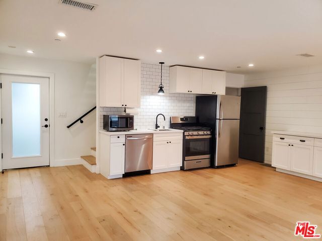 11221 Hannum A, Culver City, CA 90230