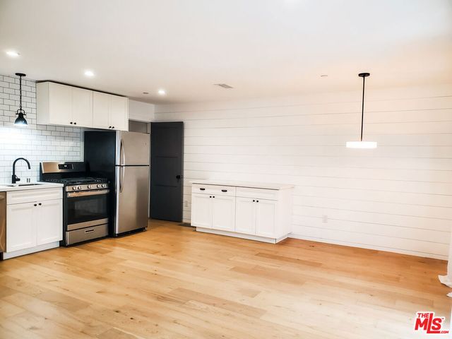 11221 Hannum A, Culver City, CA 90230