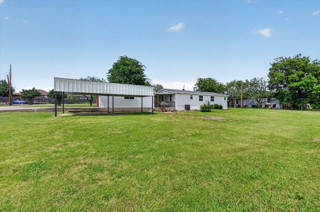 704 Spring Miller Court, Arlington, TX 76002