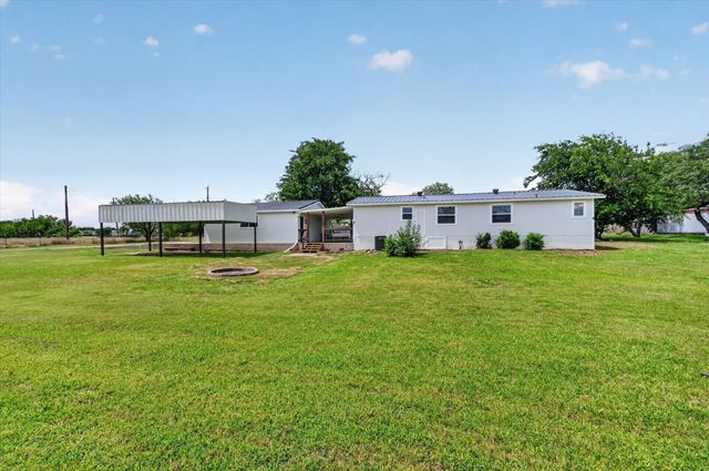 704 Spring Miller Court, Arlington, TX 76002