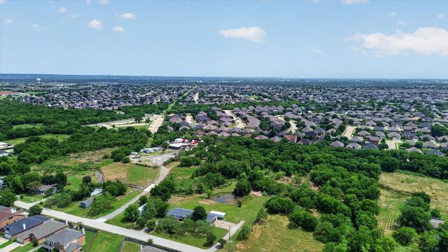 704 Spring Miller Court, Arlington, TX 76002