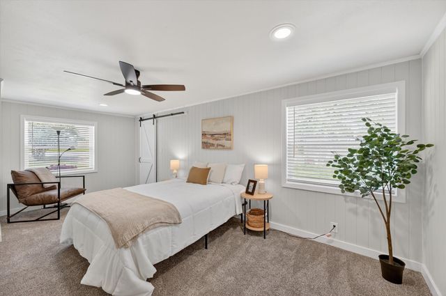704 Spring Miller Court, Arlington, TX 76002
