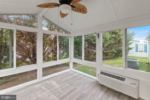 602 PINE TREE LN, Abbottstown, PA 17301