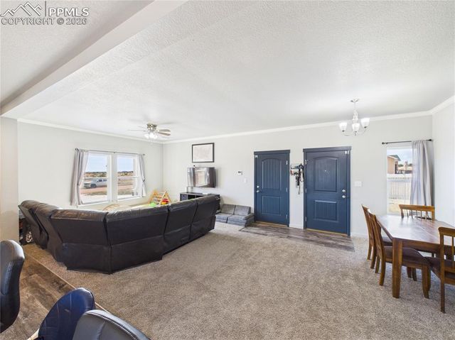 1437 N Chuckwagon Lane, Pueblo West, CO 81007