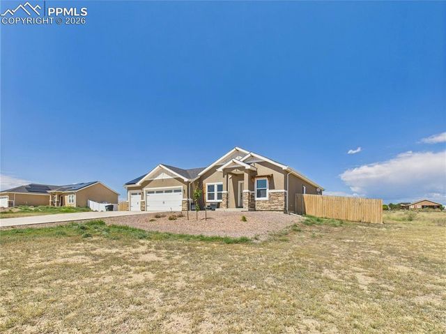 1437 N Chuckwagon Lane, Pueblo West, CO 81007