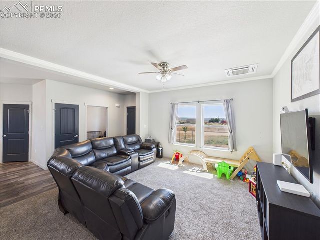 1437 N Chuckwagon Lane, Pueblo West, CO 81007