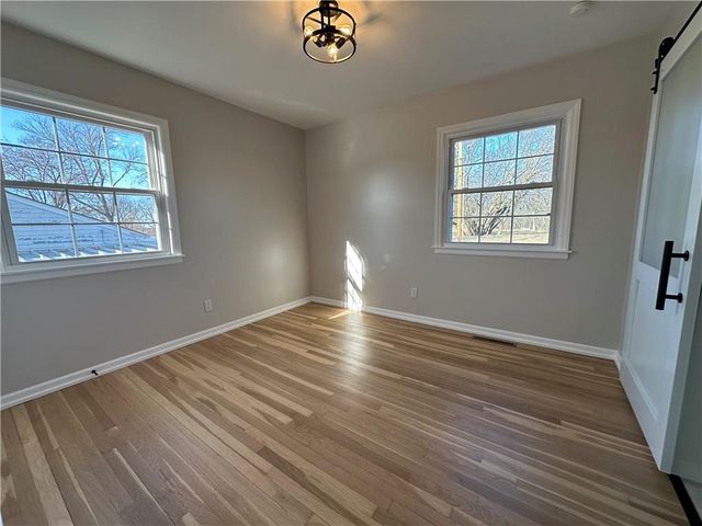 12806 E 33 Street S, Independence, MO 64055