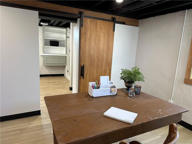 12806 E 33 Street S, Independence, MO 64055