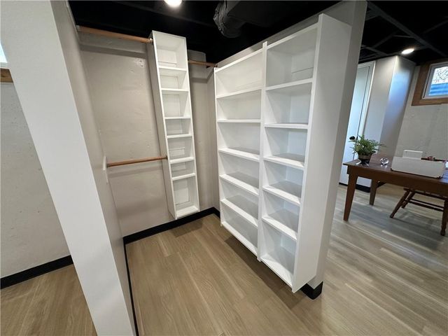 12806 E 33 Street S, Independence, MO 64055