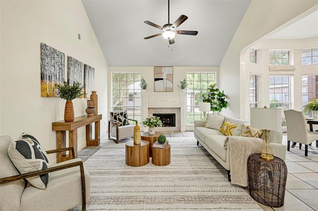 6102 Walkers Park Drive, Sugar Land, TX 77479