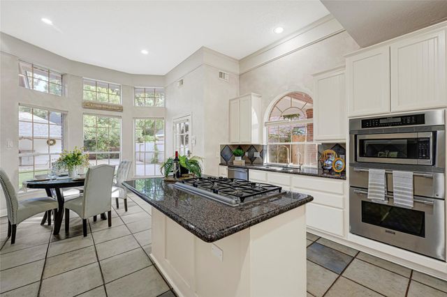 6102 Walkers Park Drive, Sugar Land, TX 77479