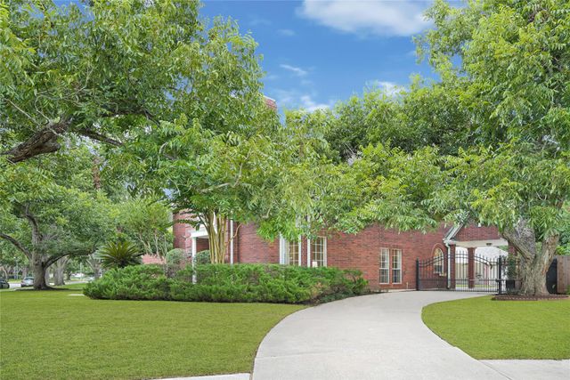 6102 Walkers Park Drive, Sugar Land, TX 77479