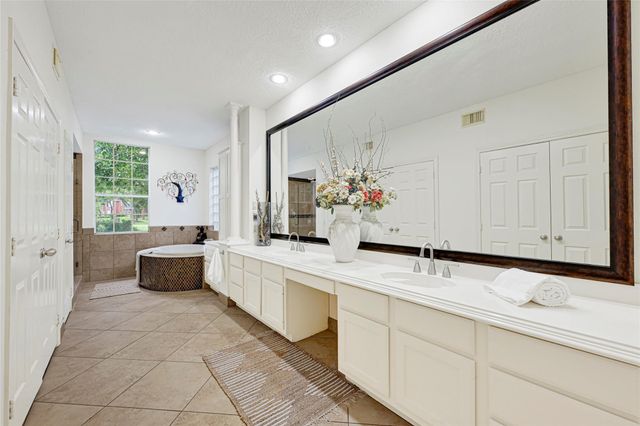 6102 Walkers Park Drive, Sugar Land, TX 77479