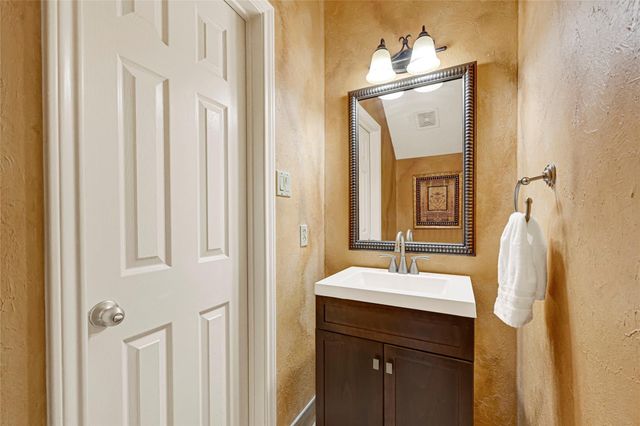 6102 Walkers Park Drive, Sugar Land, TX 77479