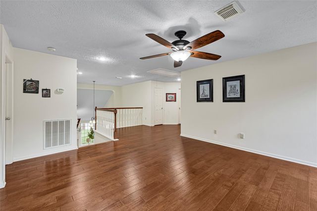 6102 Walkers Park Drive, Sugar Land, TX 77479